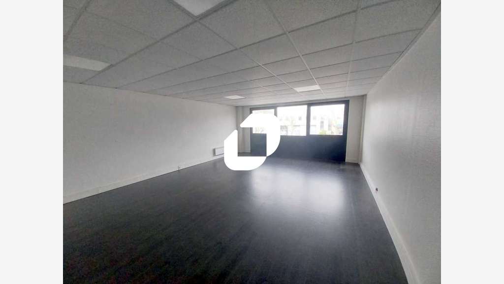 A louer Local d'activité 298m² Herblay