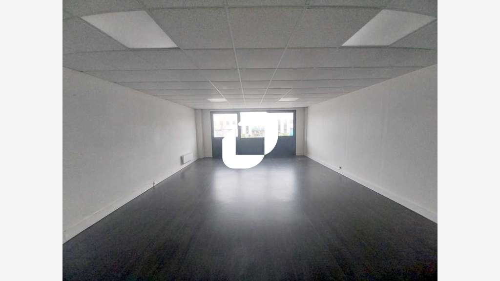 A louer Local d'activité 298m² Herblay