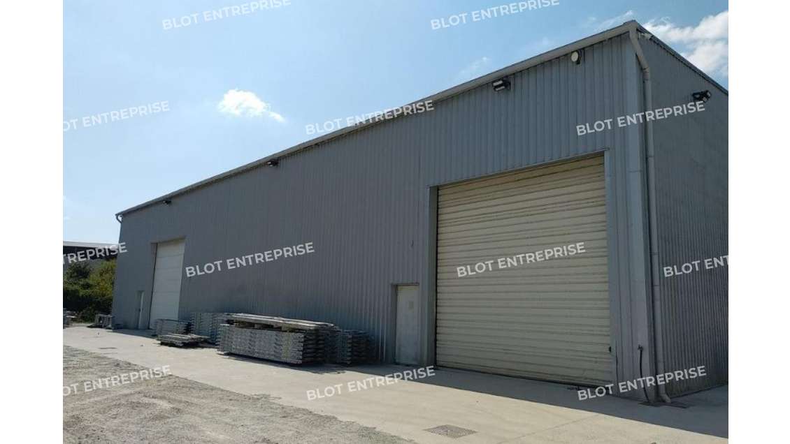 À LOUER - LOCAUX D'ACTIVITÉS - 607 M² - HERIC