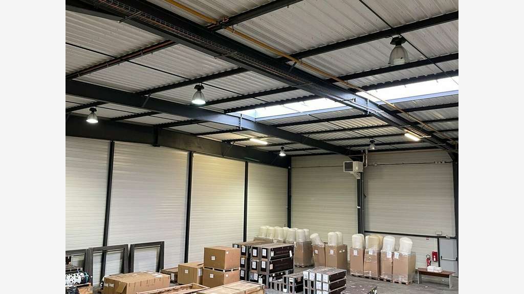 NORD FRANCHE-COMTE - ENTREPOT - LOGISTIQUE à louer