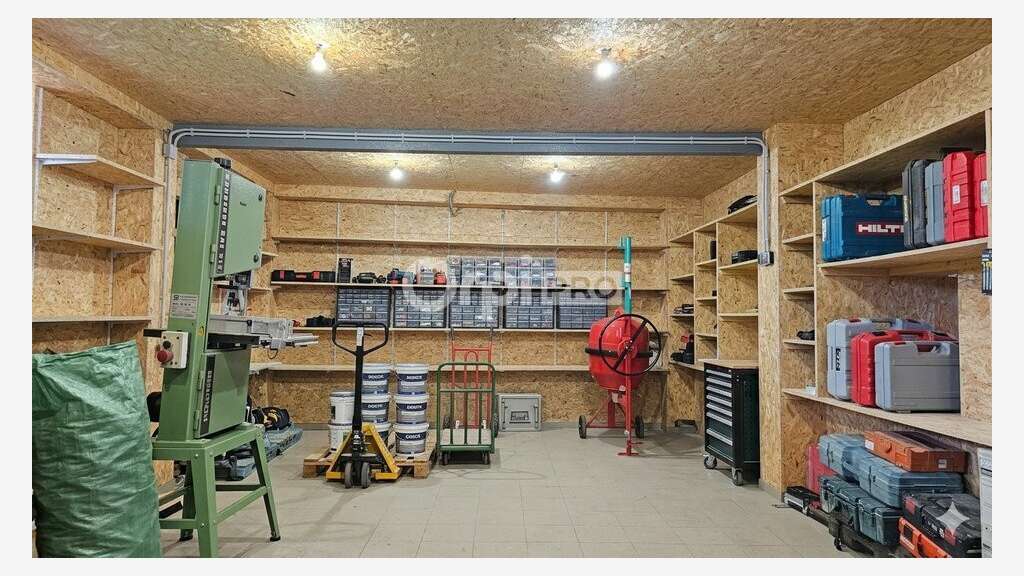 Ensemble immobilier à louer 240m² Horbourg-Wihr