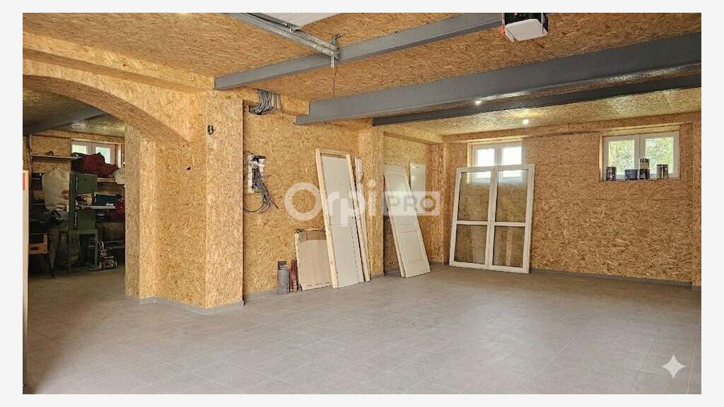 Ensemble immobilier à louer 240m² Horbourg-Wihr