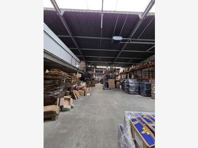 A louer bâtiment fonctionnel 1091m² à Ingré