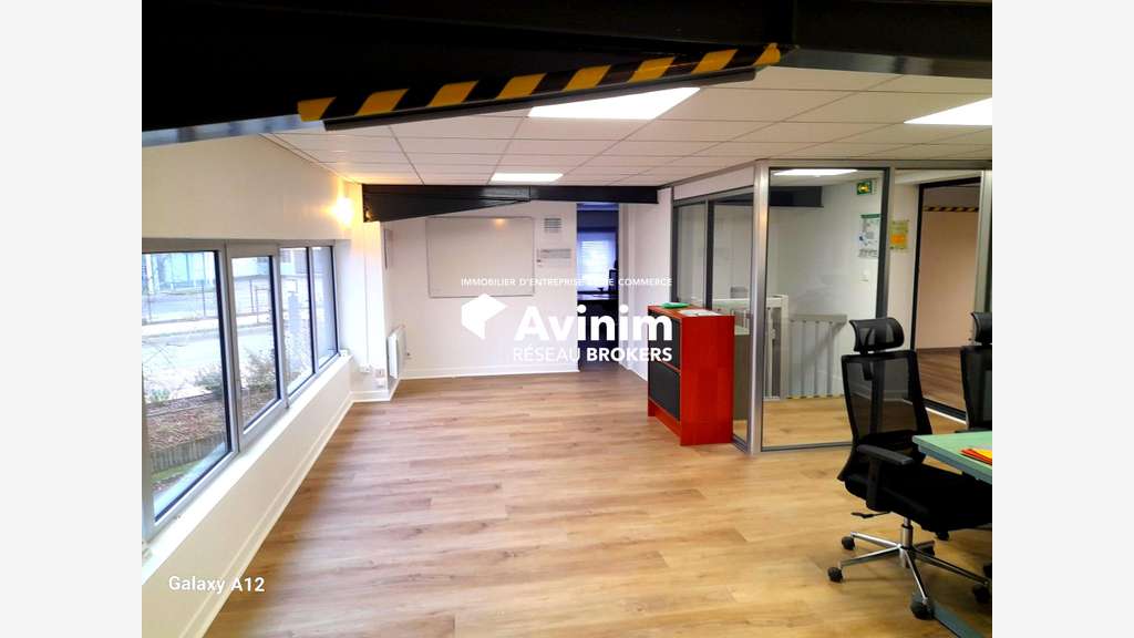 Loue Très beau local d'activité de 725m² à Ingré