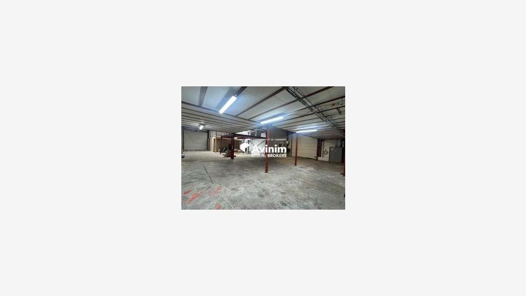 Opportunité local activité 700m² Orléans prox A10