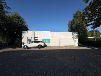 Local mixte Activités et Bureaux à IRIGNY - A LOUE