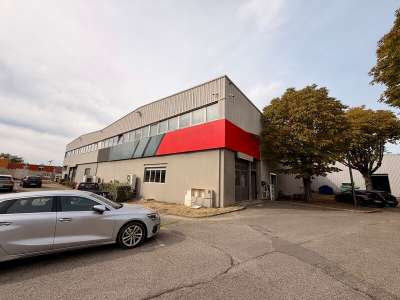 LOCATION Local d'Activité - 840m² - IRIGNY