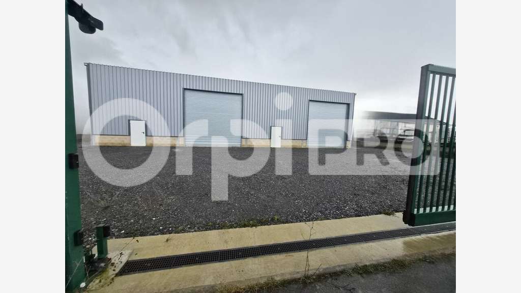 Local d'activité 480m² à louer à Isles-sur-Suippe