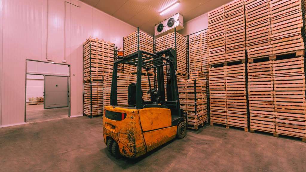 A louer entrepôt logistique frigorifique à Issoire