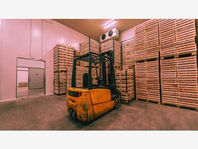 A louer entrepôt logistique frigorifique à Issoire
