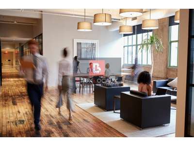 Location Locaux d'activités - Entrepôts à Istres