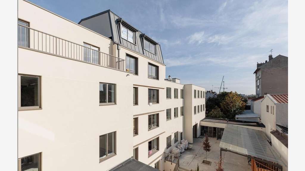 À louer locaux d'activités 30 à 250m² à Ivry/Seine