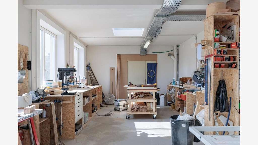 À louer locaux d'activités 30 à 250m² à Ivry/Seine