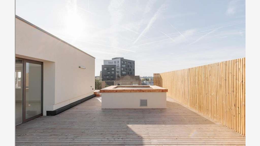 À louer locaux d'activités 30 à 250m² à Ivry/Seine