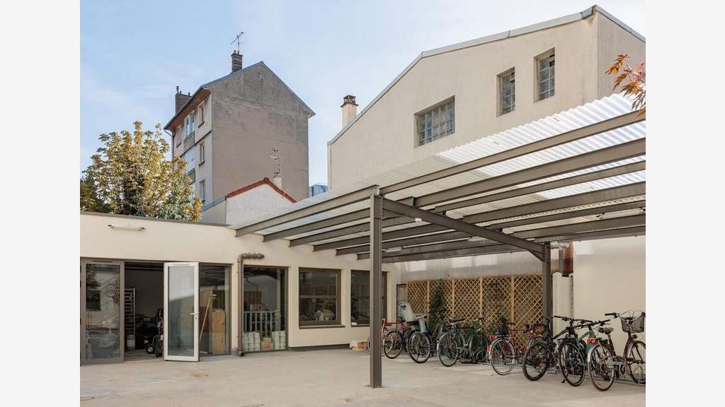 À louer locaux d'activités 30 à 250m² à Ivry/Seine