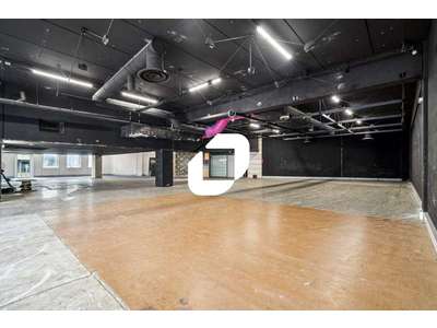 Location Locaux d'activités - Entrepôts à Ivry-sur-Seine