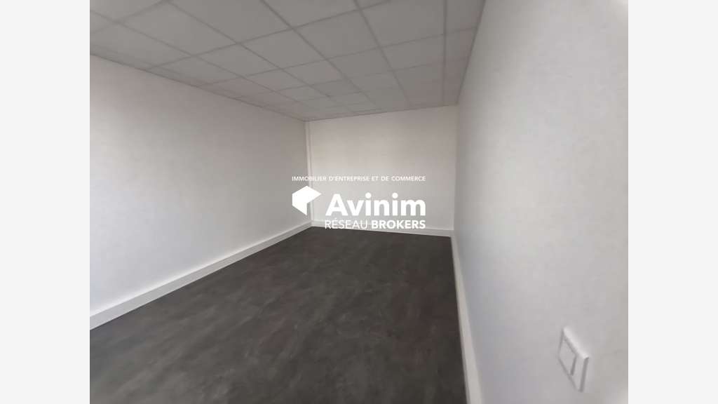 Local d'activité 892m² Capstone Park Carré d'Ivry