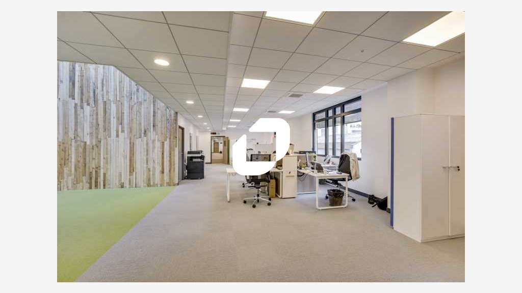 A louer Local d'activité 1049m² Ivry sur seine