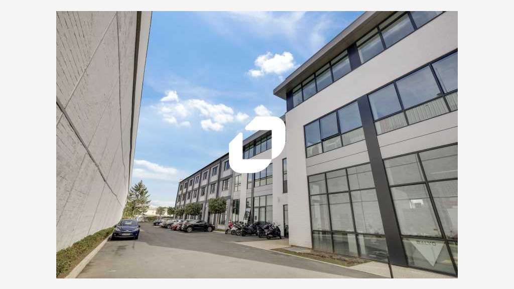 A louer Local d'activité 1049m² Ivry sur seine