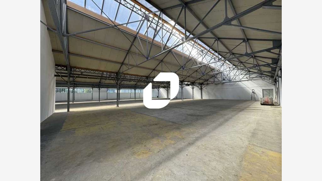 A louer Local d'activité 300m² Ivry sur seine
