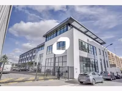 A louer Local d'activité 3296m² Ivry sur seine