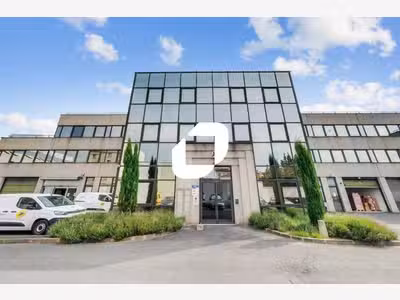 A louer Local d'activité 2205m² Ivry sur seine