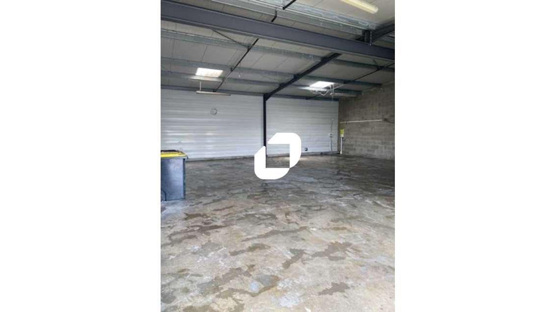 A louer Local d'activité 70m² Izon