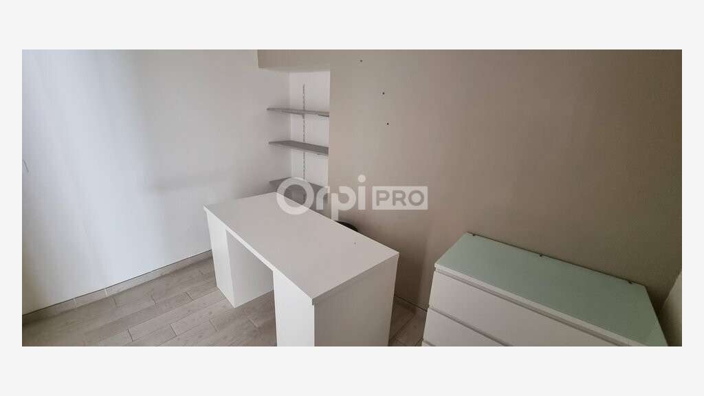 Local 40m² à louer à Saint-Saturnin-lès-Avignon