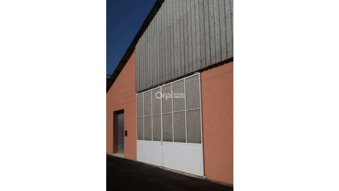 Local 40m² à louer à Saint-Saturnin-lès-Avignon