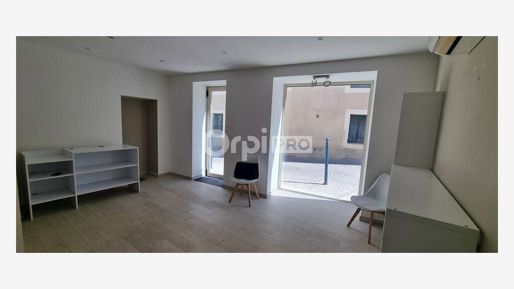 Local 40m² à louer à Saint-Saturnin-lès-Avignon