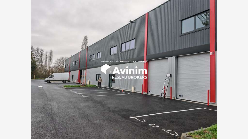 A louer local d'activités neuf 295m² ZI Liodière