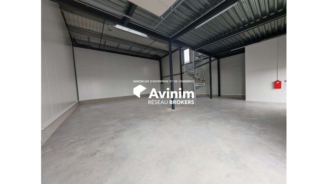 A louer local d'activités neuf 295m² ZI Liodière