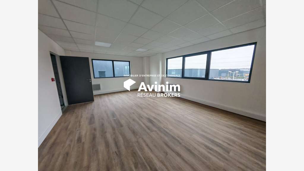 A louer local d'activités neuf 295m² ZI Liodière