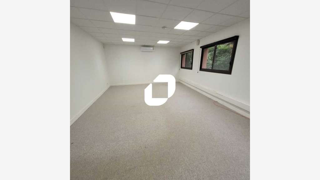 A louer Local d'activité 644m² Jouy en josas