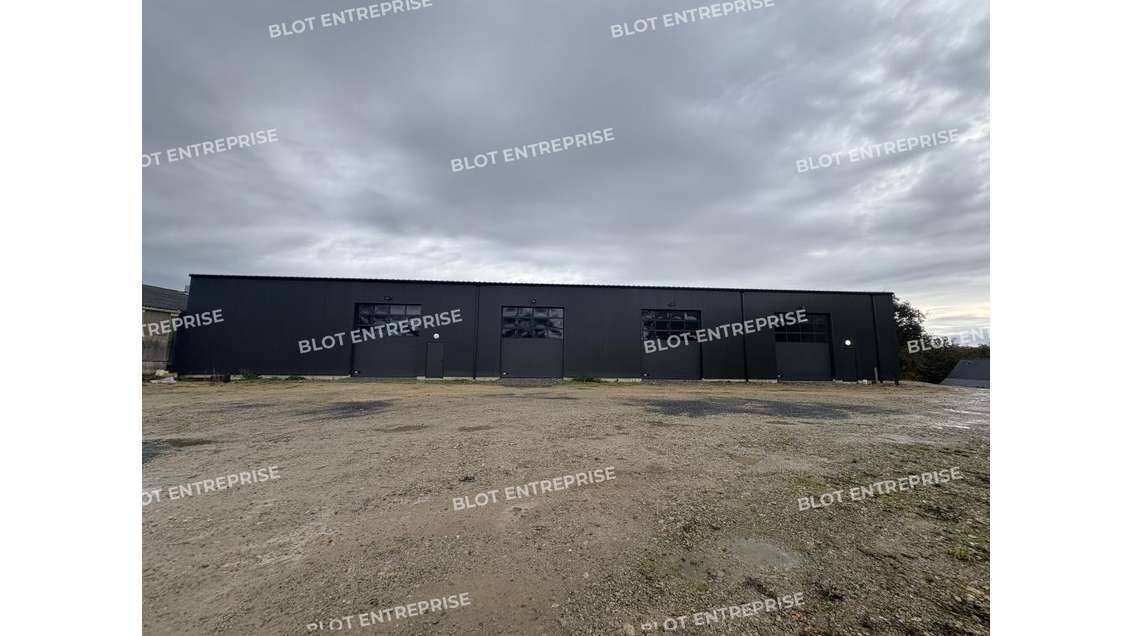 A louer local neuf 235m² à Kersaint-Plabennec