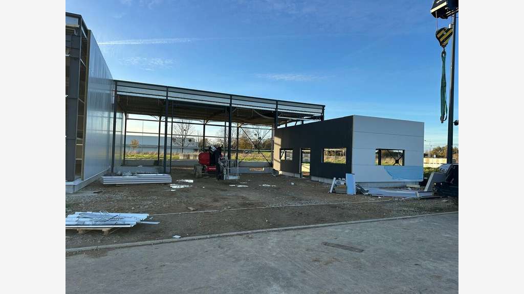Local d'activité de 315m² à louer à Kervignac