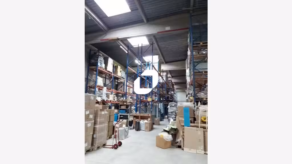 A louer Local d'activité 965m² L'hay les roses