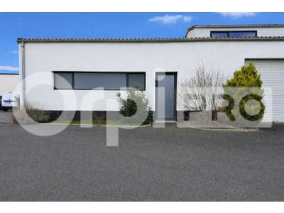 Location Locaux d'activités - Entrepôts à L'Houmeau