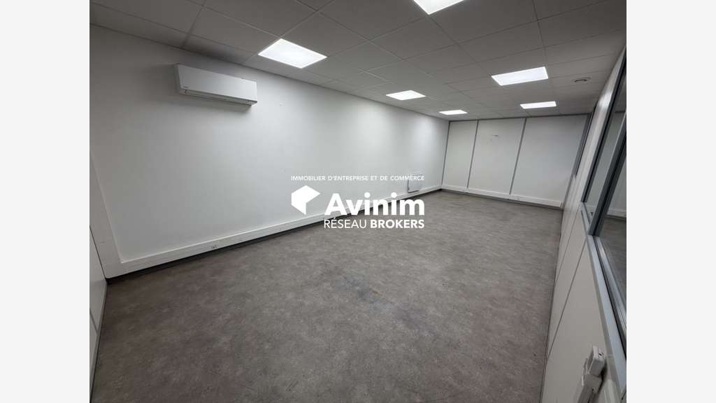 Loue local activité bureaux 310m² L'Isle-Jourdain