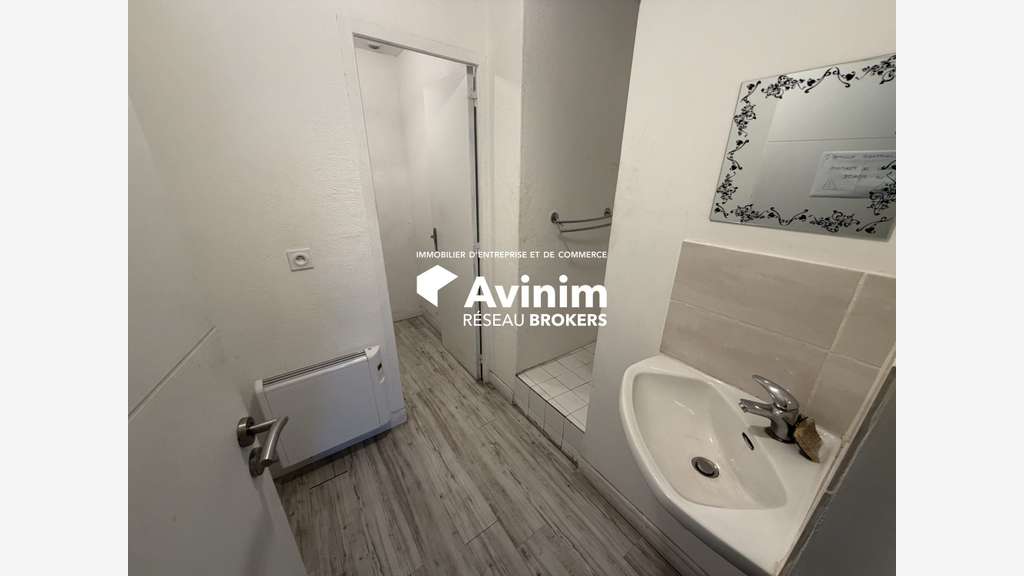 Loue local activité bureaux 310m² L'Isle-Jourdain