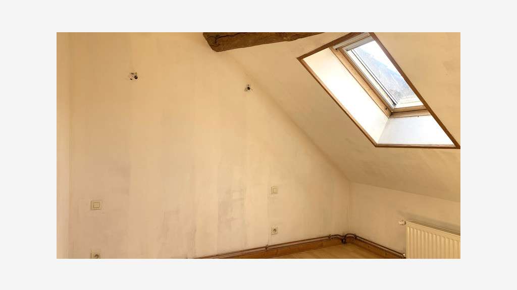 A louer local 85m² avec logement L'Isle-sur-Serein