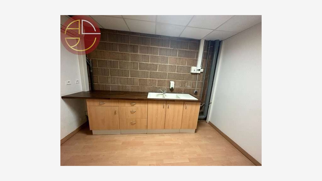 A louer entrepôt 360m² Nord-Est Toulouse l'Union