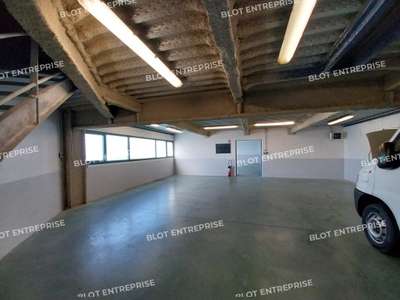 A louer locaux d'activités de 267m² à La Baule