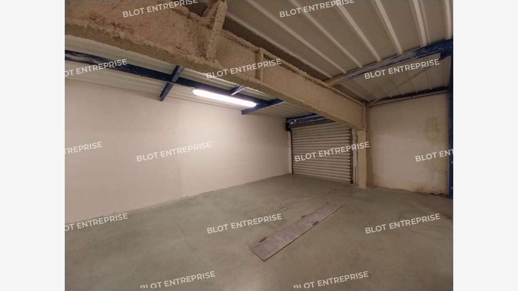 A louer locaux d'activités de 267m² à La Baule