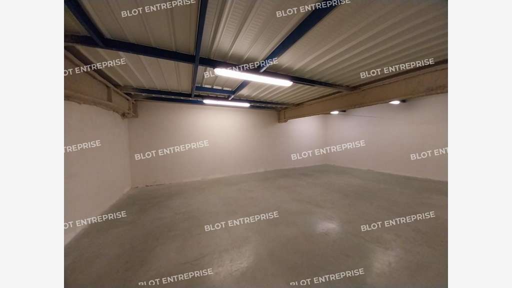 A louer locaux d'activités de 267m² à La Baule