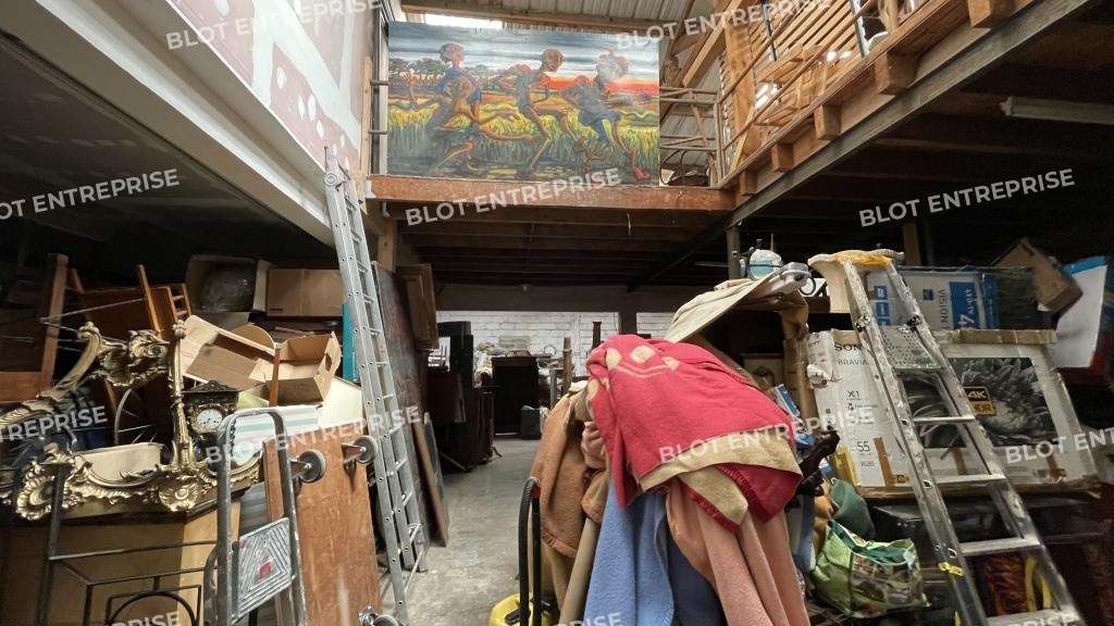 A LOUER - LOCAL D'ACTIVITES 563 m² - LA BAULE