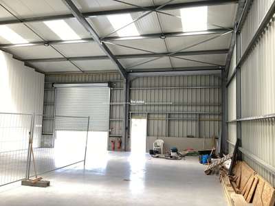 loue entrepot 210m²
