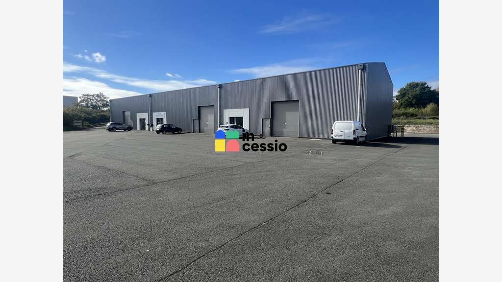 LE MANS NORD – LOCAL D’ACTIVITÉ 270 M2 AVEC 1 400