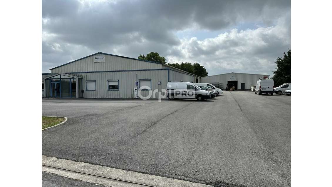 A louer local d'activités de 1500m² La Chevrolière