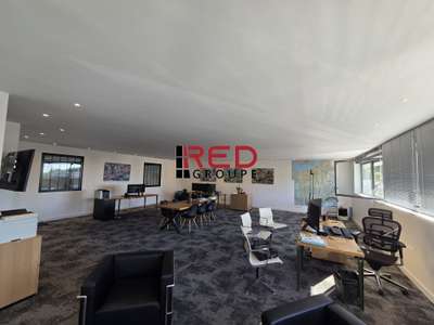 Location Locaux d'activités - Entrepôts à La Ciotat